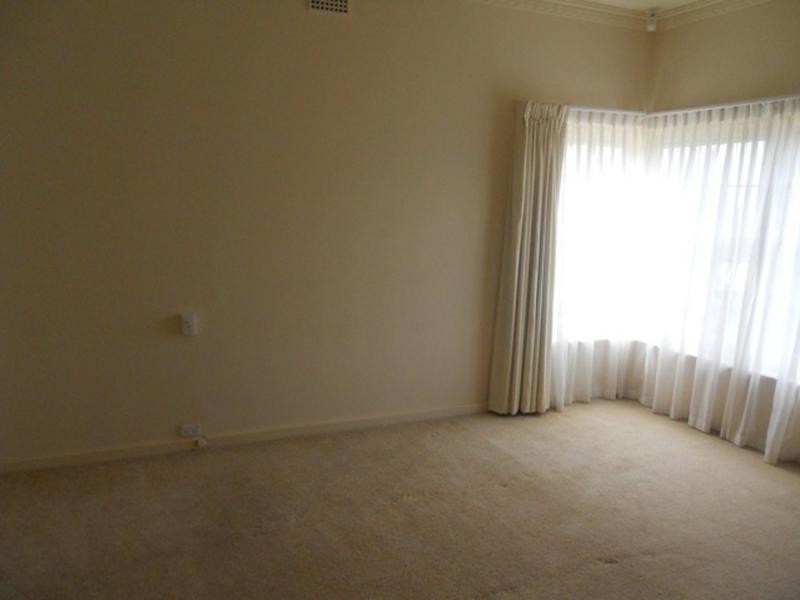 8 Netley Road, Mount Barker SA 5251