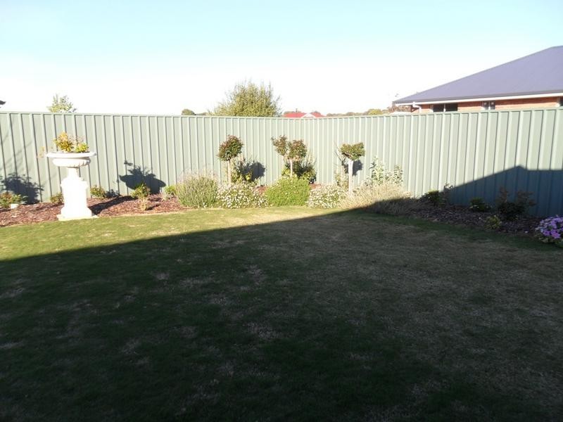 19 Strathford Way, Strathalbyn SA 5255