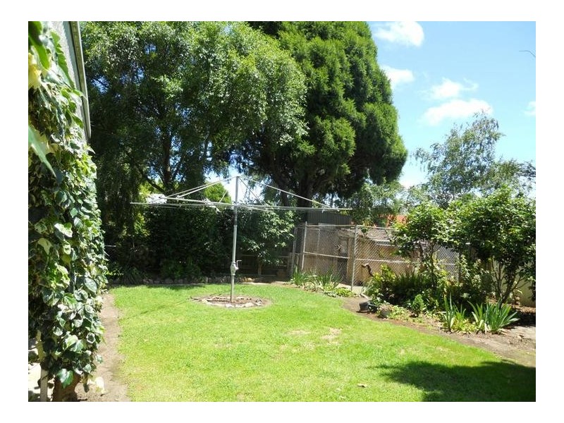 26 Victoria Road, Mount Barker SA 5251