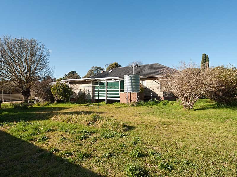 18 Stephenson Street, Mount Barker SA 5251