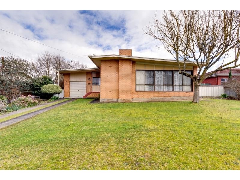 6 Coronation Road, Mount Barker SA 5251