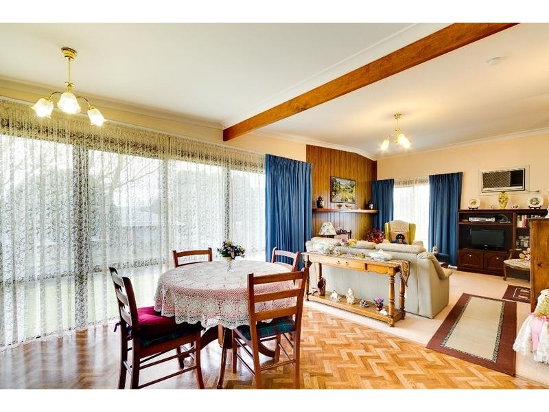 6 Coronation Road, Mount Barker SA 5251