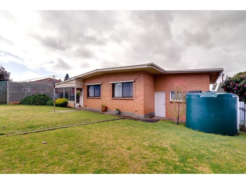 6 Coronation Road, Mount Barker SA 5251