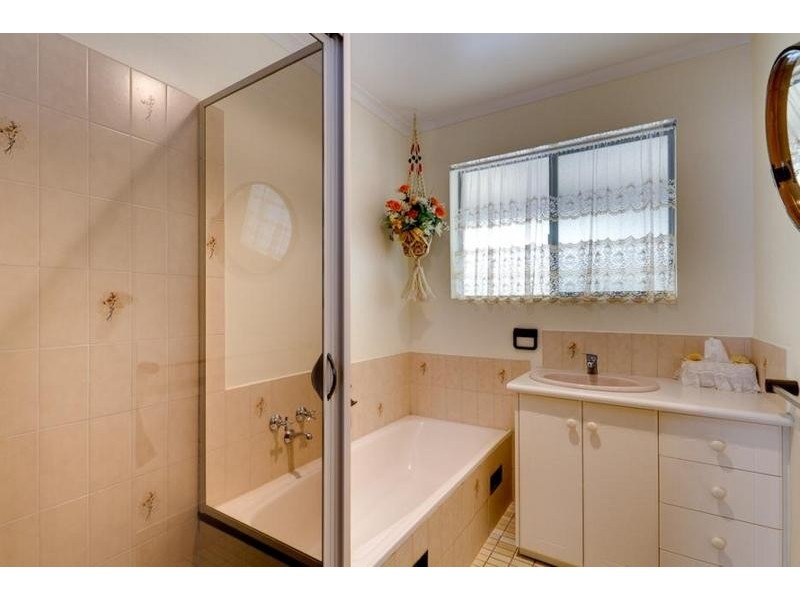 48 Bollen Road, Mount Barker SA 5251
