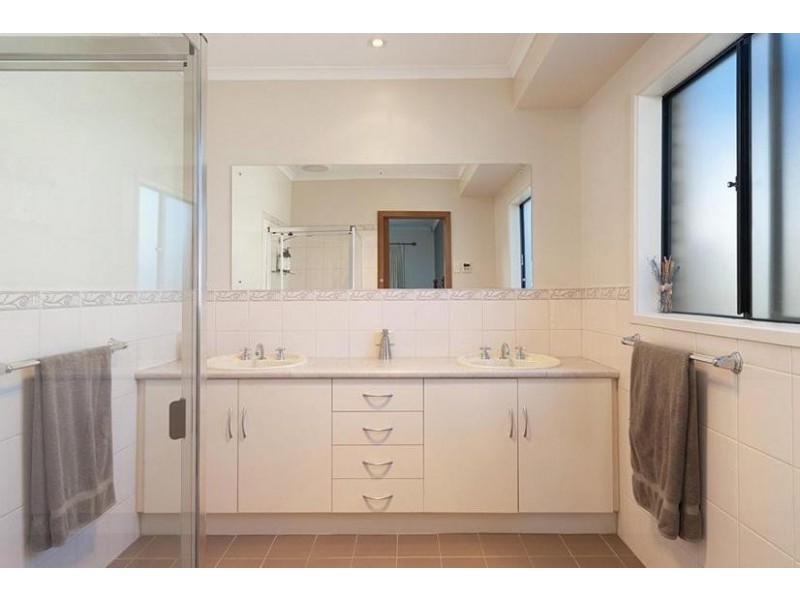 5 Hall Court, Littlehampton SA 5250