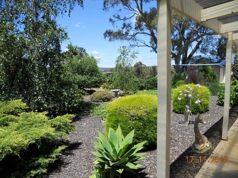 8 Tremayne Drive, Mount Barker SA 5251