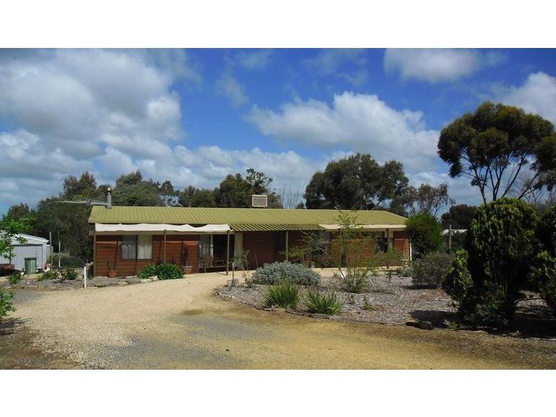 16 Avenue Road, Strathalbyn SA 5255