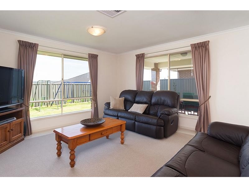 12 Pollard Street, Mount Barker SA 5251