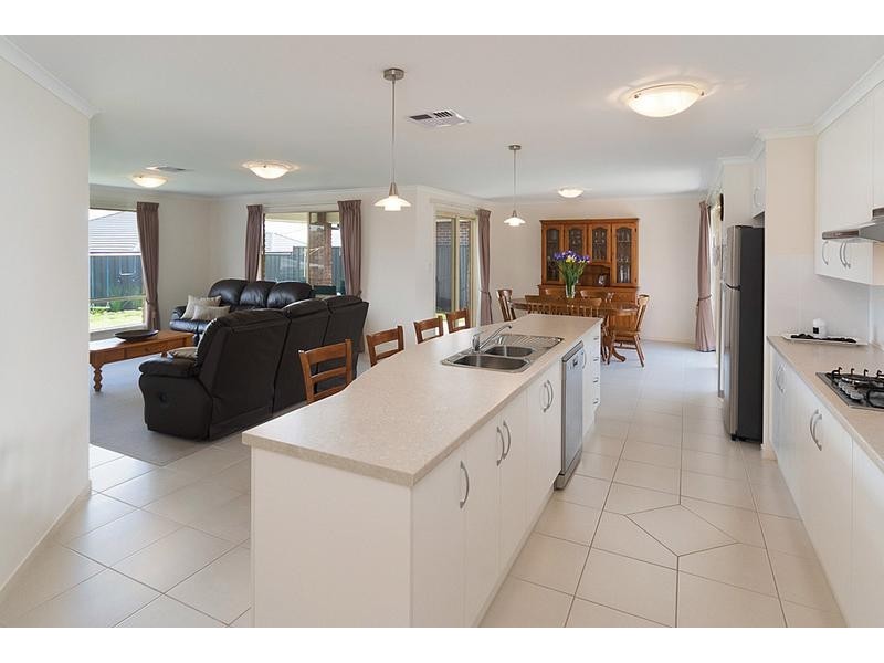 12 Pollard Street, Mount Barker SA 5251