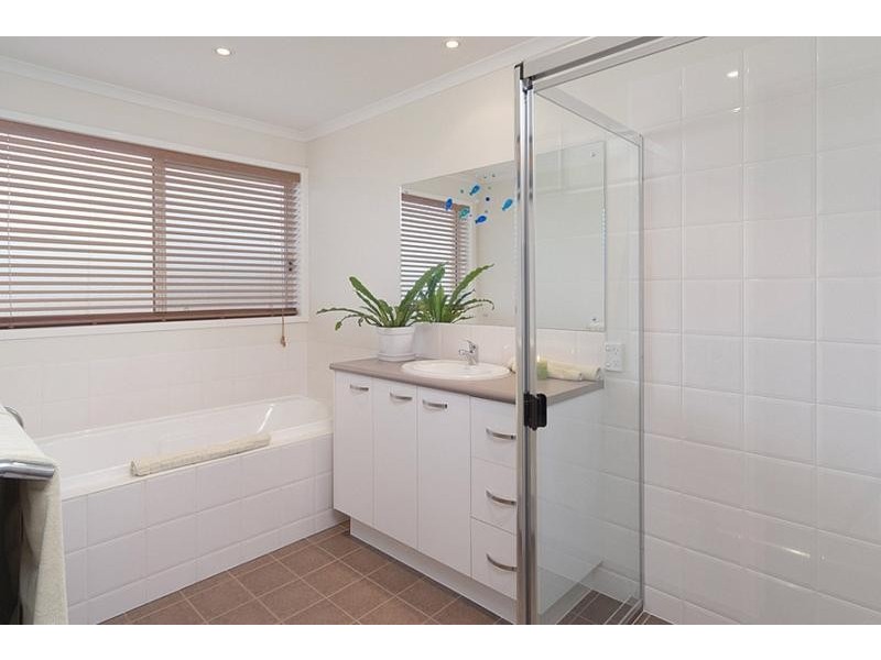 16 Durham Court, Mount Barker SA 5251