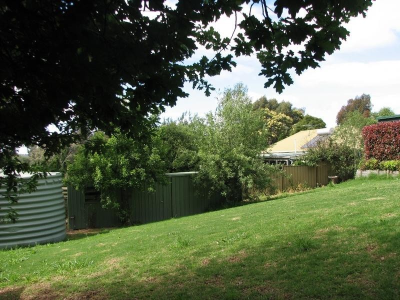 8 Boucaut Court, Mount Barker SA 5251