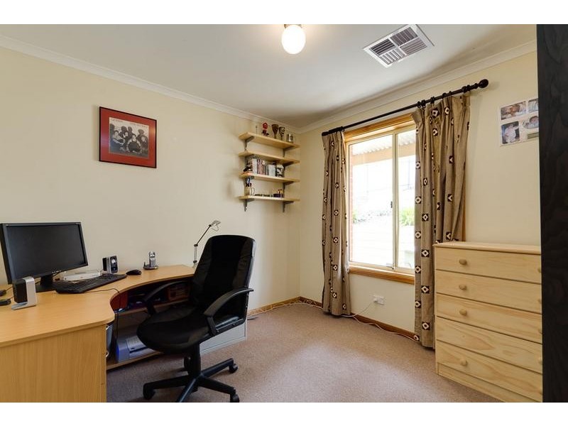 6 McDonald Close, Mount Barker SA 5251