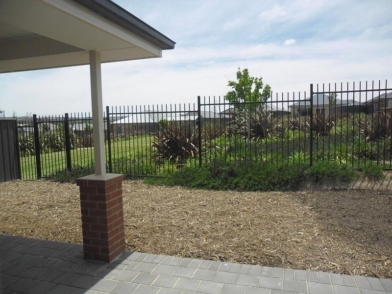 12 Carlson Street, Mount Barker SA 5251