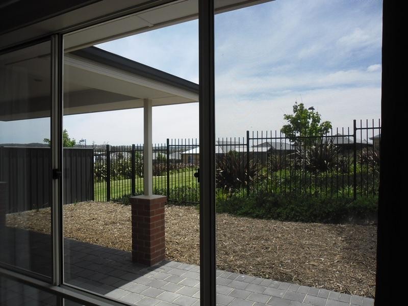12 Carlson Street, Mount Barker SA 5251