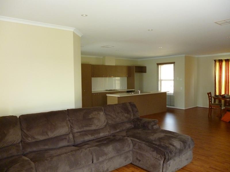 48 Barton Circuit, Mount Barker SA 5251