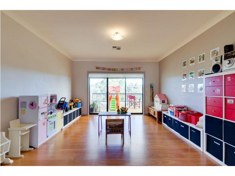 17 Yaktanga Way, Mount Barker SA 5251