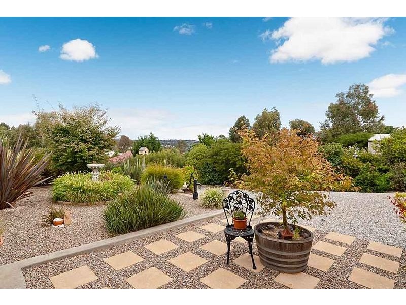 11 Duncan Crescent, Mount Barker SA 5251