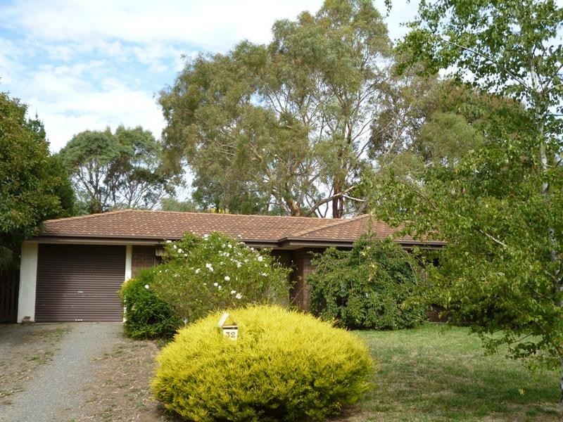 32 Lewis Avenue, Mount Barker SA 5251