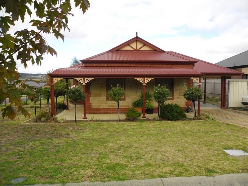 11 Randall Street, Mount Barker SA 5251