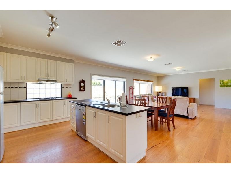 17 Yaktanga Way, Mount Barker SA 5251