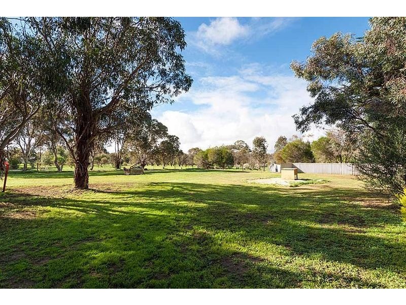 41 Adelaide Road, Strathalbyn SA 5255