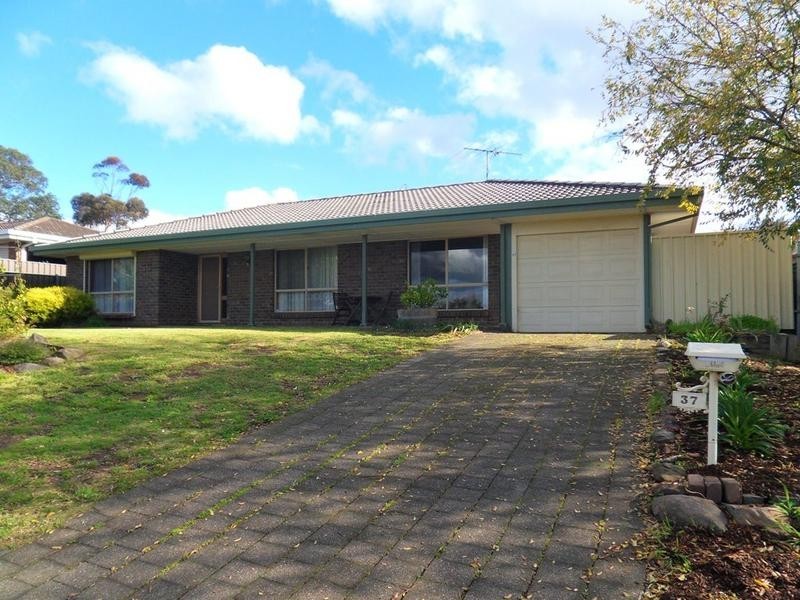 37 Ray Orr Drive, Mount Barker SA 5251