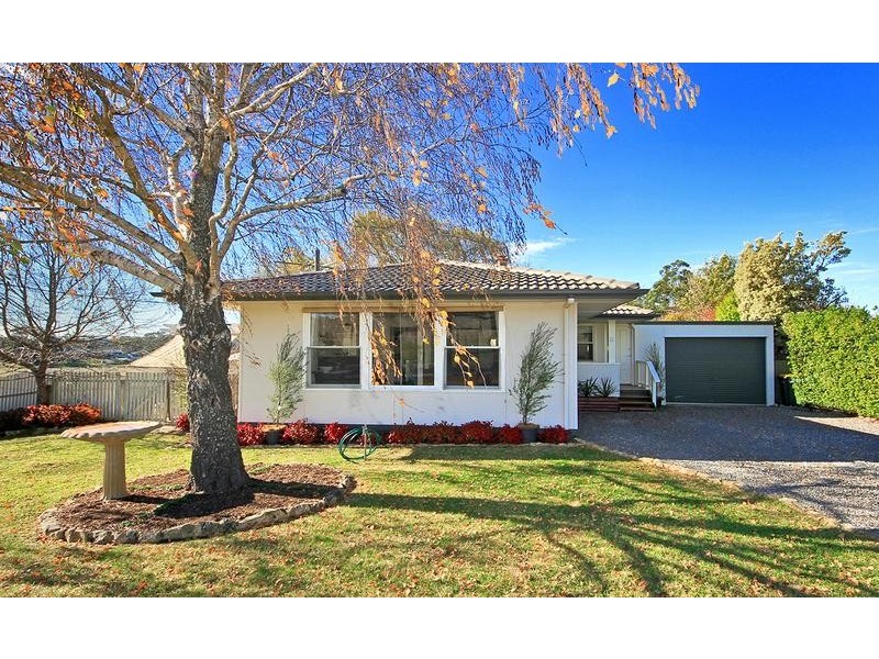 8 Columbia Street, Mount Barker SA 5251