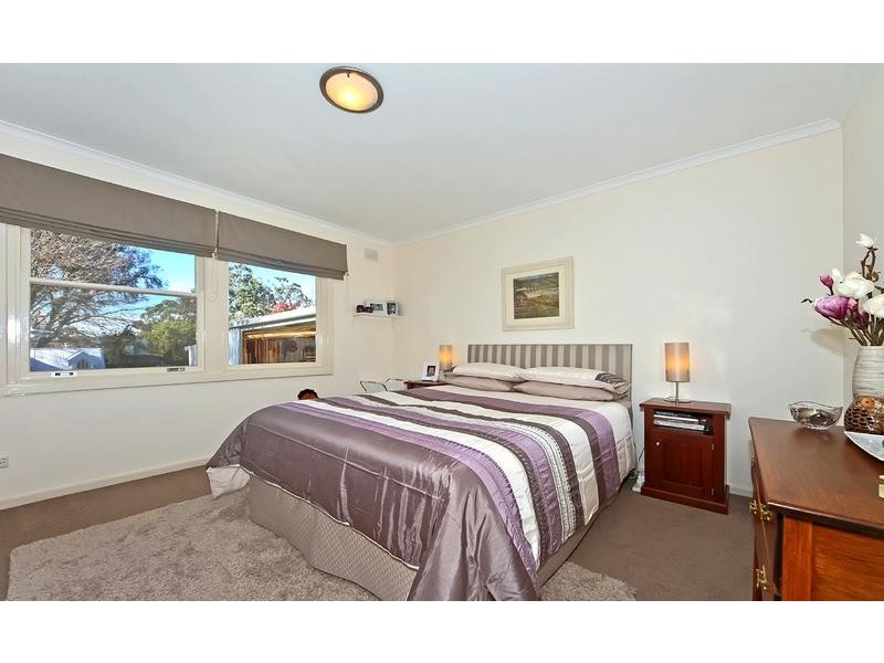 8 Columbia Street, Mount Barker SA 5251