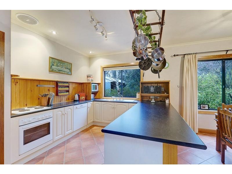 16 Discombe Road, Woodside SA 5244