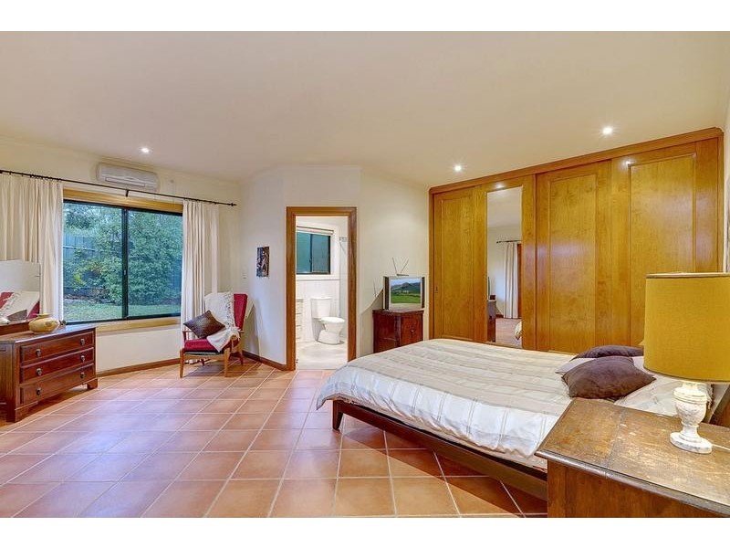 16 Discombe Road, Woodside SA 5244