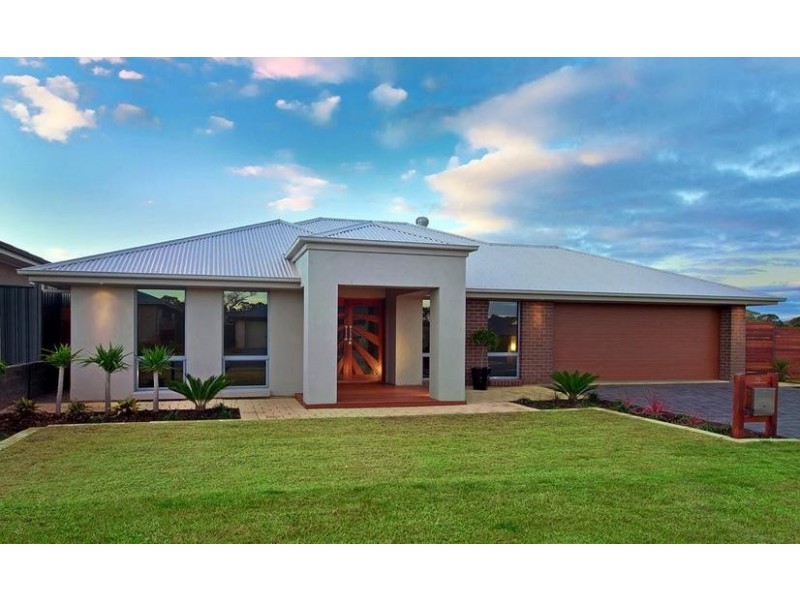 10 Tilly Street, Mount Barker SA 5251