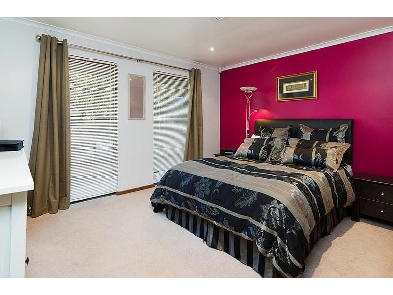 22 Manor Crescent, Mount Barker SA 5251