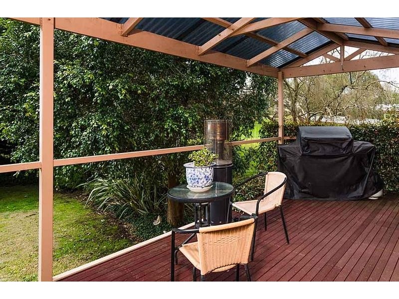 22 Manor Crescent, Mount Barker SA 5251