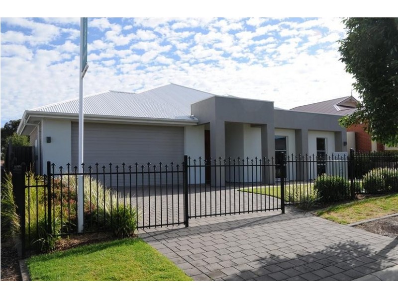 18 Greenfield Street, Mount Barker SA 5251