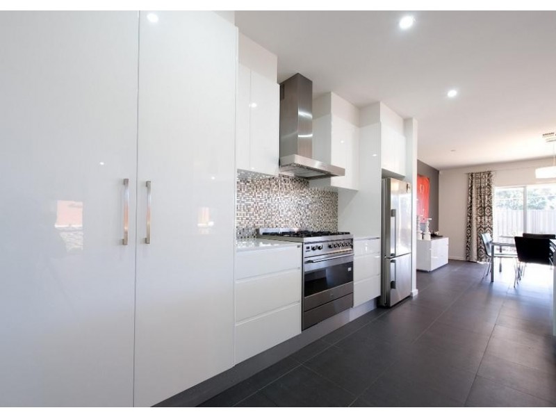 18 Greenfield Street, Mount Barker SA 5251