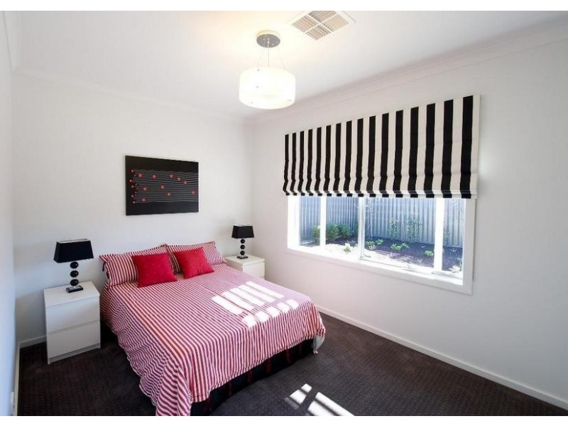 18 Greenfield Street, Mount Barker SA 5251