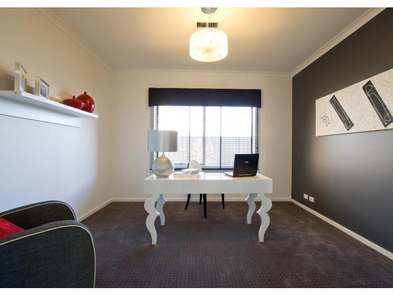 18 Greenfield Street, Mount Barker SA 5251