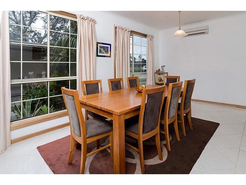 7 Walters Road, Oakbank SA 5243
