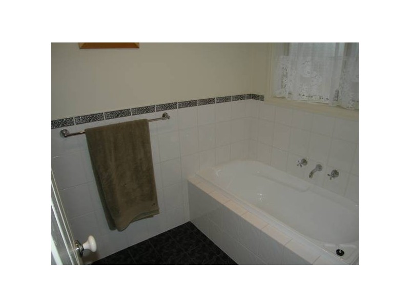 3 Gollan Circuit, Mount Barker SA 5251