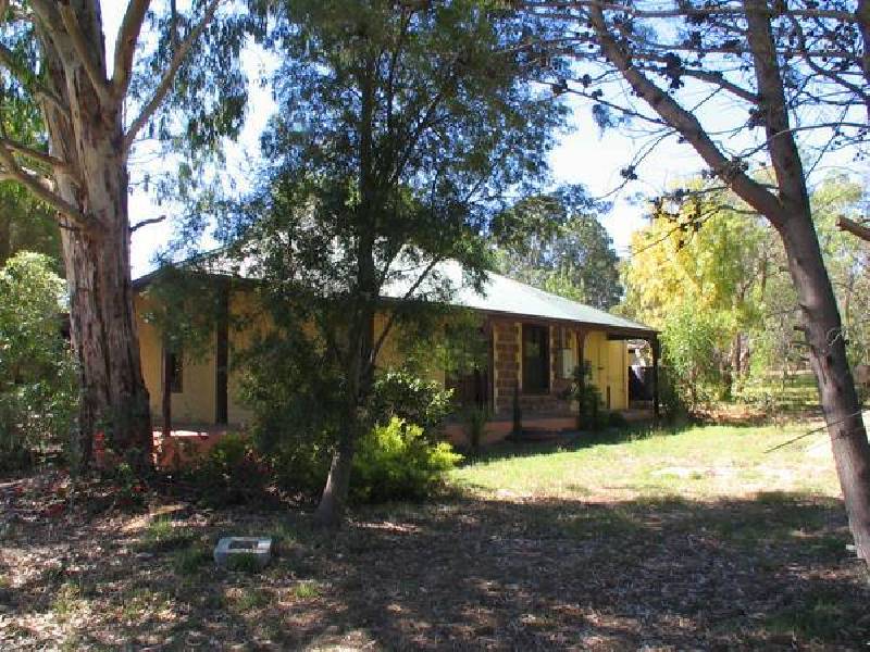 8 Parin Street, Macclesfield SA 5153
