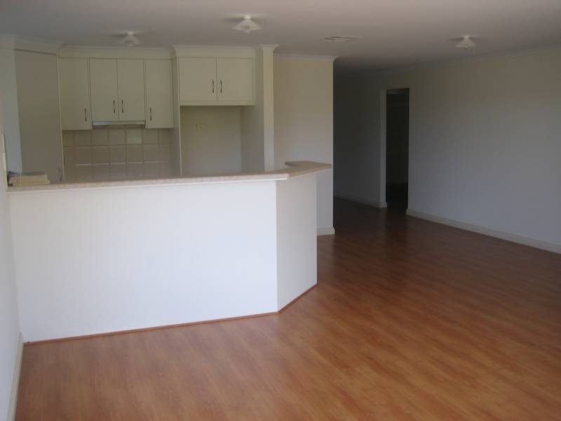 40 Strathmont Drive, Strathalbyn SA 5255