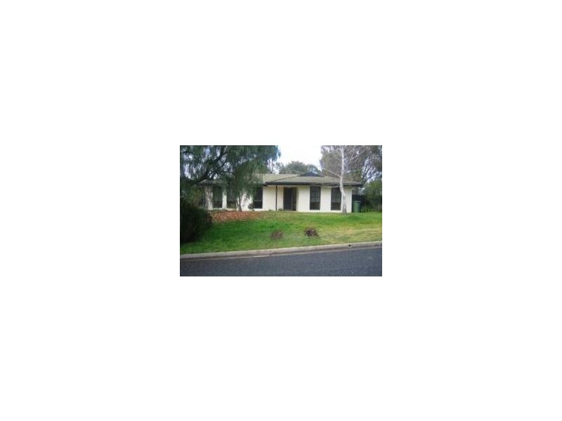 20 Fry Street, Mount Barker SA 5251