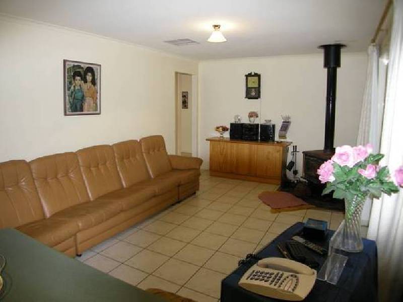 15 Saint James Drive, Littlehampton SA 5250