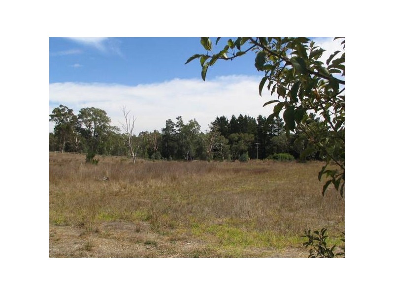 Cnr Onkaparinga Valley & Gillman Roads, Oakbank SA 5243