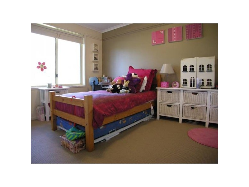 Saint James Drive, Littlehampton SA 5250