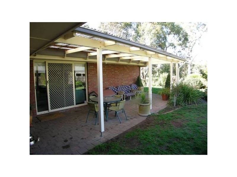 Saint James Drive, Littlehampton SA 5250