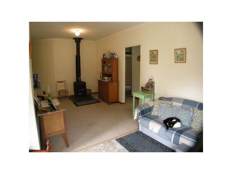 14 Discombe Rd, Woodside SA 5244