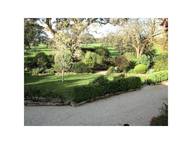 16 Discombe Road, Woodside SA 5244