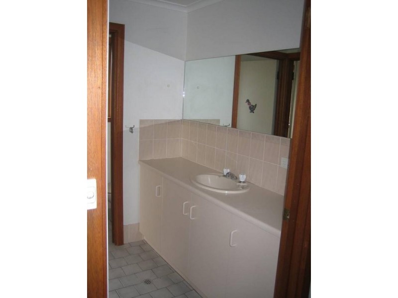 2/1 Hughes Street, Mount Barker SA 5251