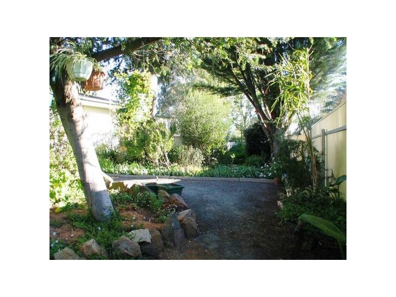 6 Poplar Crescent, Mount Barker SA 5251